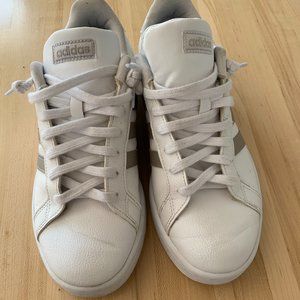 Adidas Grand Court lace-up sneaker, size 10